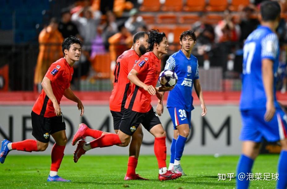 东亚球队在洲际比赛中展现强大实力 东亚球队在洲际比赛中展现强大实力