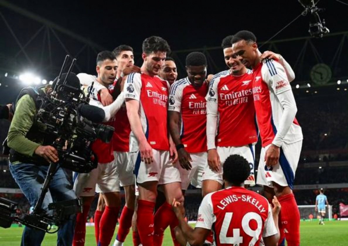 九游亚洲官网-包含英超豪门胜负轮换，冲冠形势扑朔迷离的词条